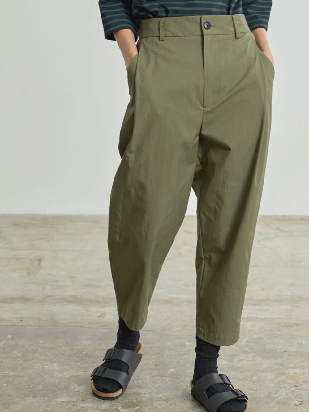 Nicholson & Nicholson Sand Mole Boyfriend Pant Size Small - Picture 9 of 9